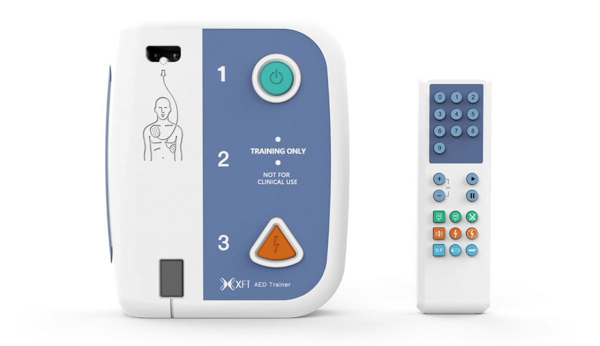  AED trainer with multiple language